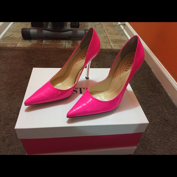 Neon pink heels - Picture 2 of 3